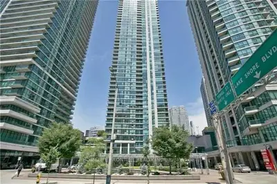 16 Harbour Street 3902, Toronto C01, On M5j 2z7