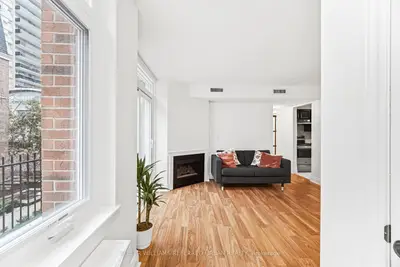 83 Lillian Street 25, Toronto C10, On M4s 2h7
