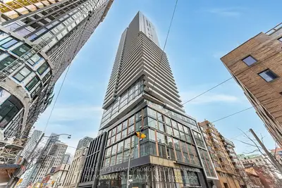 89 Church Street 3201, Toronto C08, On M5c 0b7