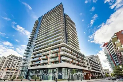 38 Iannuzzi Street 541, Toronto C01, On M5v 0s2