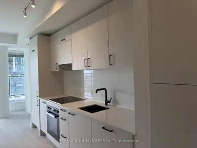 5 Quarrington Lane 2701, Toronto C13, On M3c 0s4