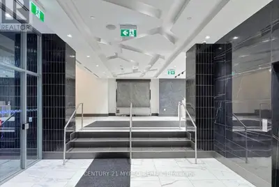 25 Holly Street 703, Toronto, On M4s 0e3
