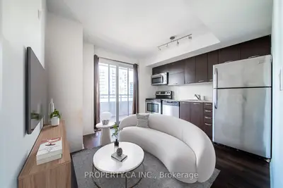 38 Joe Shuster Way 1320, Toronto C01, On M6k 0a5