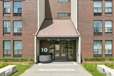 10 Fashion Roseway 306, Toronto, On M2n 6b6