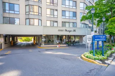 5444 Yonge Street 304, Toronto, On M2n 6j4