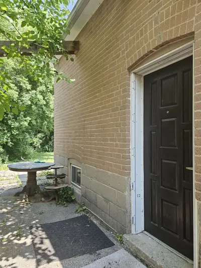 222 Patricia Avenue Basement, Toronto C07, On M2m 1j5