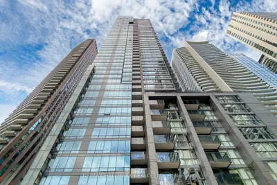 295 Adelaide Street W 313, Toronto C01, On M5v 0l4