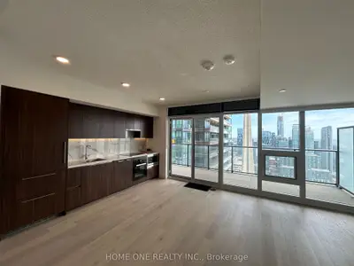 3 Concord Cityplace Way 6207, Toronto C01, On M5v 0x4