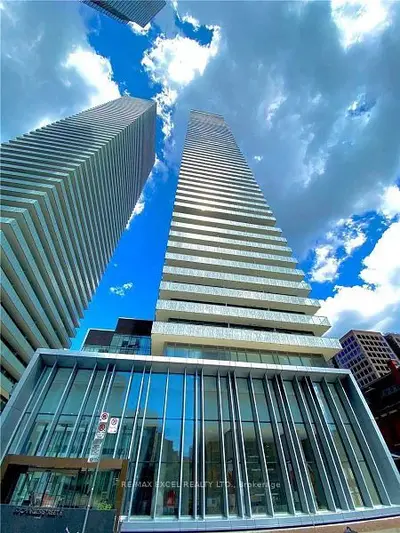 50 Charles Street E 2805, Toronto C08, On M4y 0c3