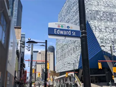 20 Edward Street 2815, Toronto C01, On M5g 1c9