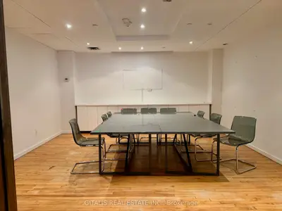 460 Richmond Street W 300-301, Toronto, On M5v 1y1