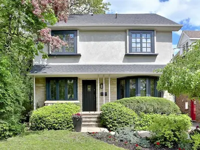 195 Pinewood Avenue, Toronto C03, On M6c 2v8
