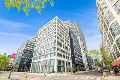 60 Princess Street 1221, Toronto C08, On M5a 2c7