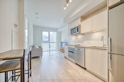 100 Dalhousie Street 602, Toronto C08, On M5b 0c7
