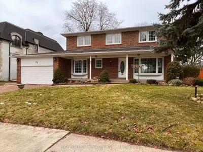 93 Lord Seaton Road, Toronto C12, On M2p 1k7