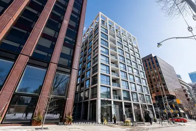39 Brant Street 206, Toronto C01, On M5v 0m8