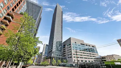 832 Bay Street 2710, Toronto, On M5s 1z6