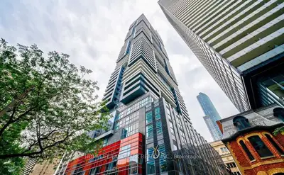 7 Grenville Street 6011, Toronto C01, On M4y 0e9