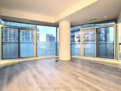 14 York Street 1305, Toronto C01, On M5j 2z2