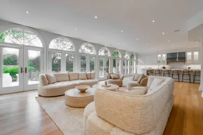 27 Teddington Park Avenue, Toronto C04, On M4n 2c4