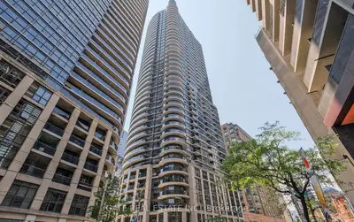 21 Carlton Street 1705, Toronto C08, On M5b 1l3
