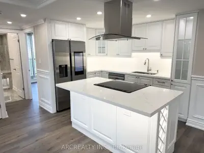 90 Fisherville Road 1202, Toronto, On M2r 3j9