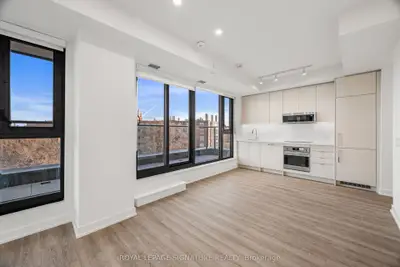 250 Lawrence Avenue W 609, Toronto C04, On M5m 1b2