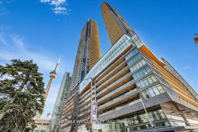 1 Concord Cityplace Way 5709, Toronto C01, On M5v 0x3