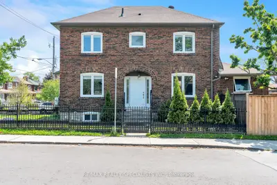 290 Westmount Avenue Main And 2nd, Toronto C03, On M6e 3n1