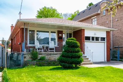 267 Horsham Avenue, Toronto C07, On M2r 1g5