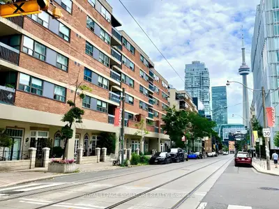 53 Mccaul Street 641, Toronto C01, On M5t 2w9