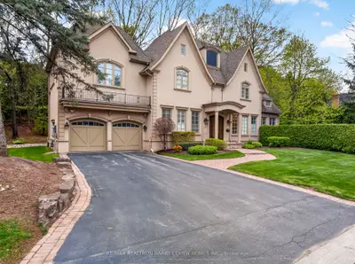 3 Legacy Court, Toronto C12, On M2l 2y7