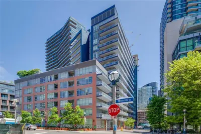 15 Bruyeres Mews 1311, Toronto C01, On M5v 0a7