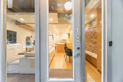 20 Stewart Street 103, Toronto C01, On M5v 1h6