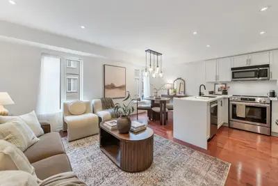 26 Western Battery Road 223, Toronto C01, On M6k 3n9