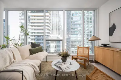 35 Mercer Street 1712, Toronto C01, On M5v 1h2