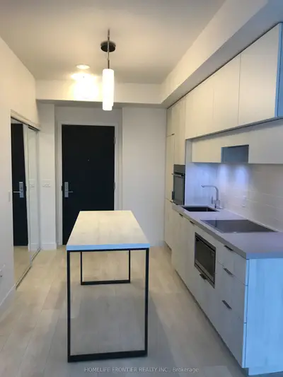 8 Eglinton Avenue E 3509, Toronto C10, On M4p 1a6