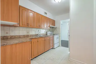 1350 York Mills Road 1802, Toronto C13, On M3a 2a1