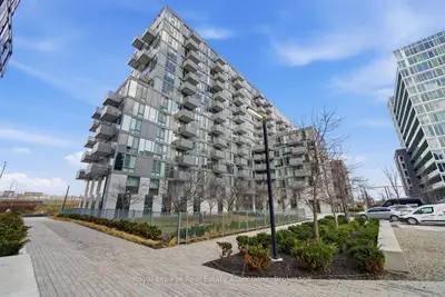 38 Monte Kwinter Court 807, Toronto C06, On M3h 0e2