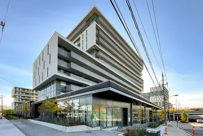 120 Varna Drive 1515, Toronto C04, On M6a 0b3