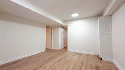 151 Fenn Avenue, Toronto C12, On M2p 1x8