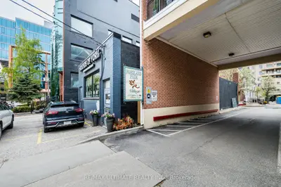11 Niagara Street 14, Toronto, On M5v 3n9