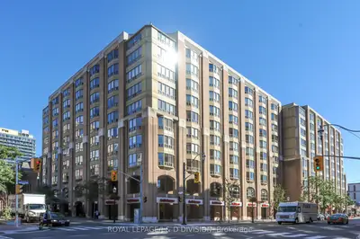 25 George Street 405, Toronto C08, On M5a 4l8