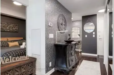 14 York Street 512, Toronto, On M5j 0b1