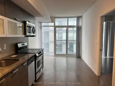 36 Lisgar Street Ph01, Toronto C01, On M6j 0c7