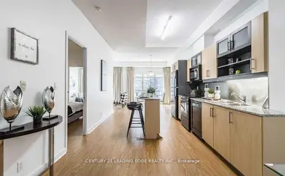 350 Wellington Street W 203, Toronto C01, On M5v 3w9