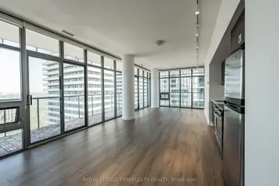 33 Charles Street E 4008, Toronto C08, On M4y 0a2