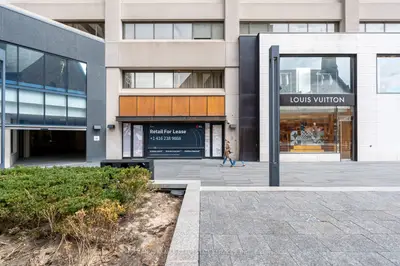 150 Bloor Street W 3, Toronto C02, On M5v 1k3
