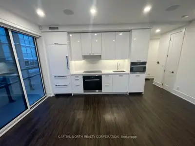 11 Lillian Street 507, Toronto C10, On M4s 0c3