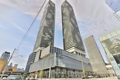 138 Downes Street 3111, Toronto C08, On M5e 0e4